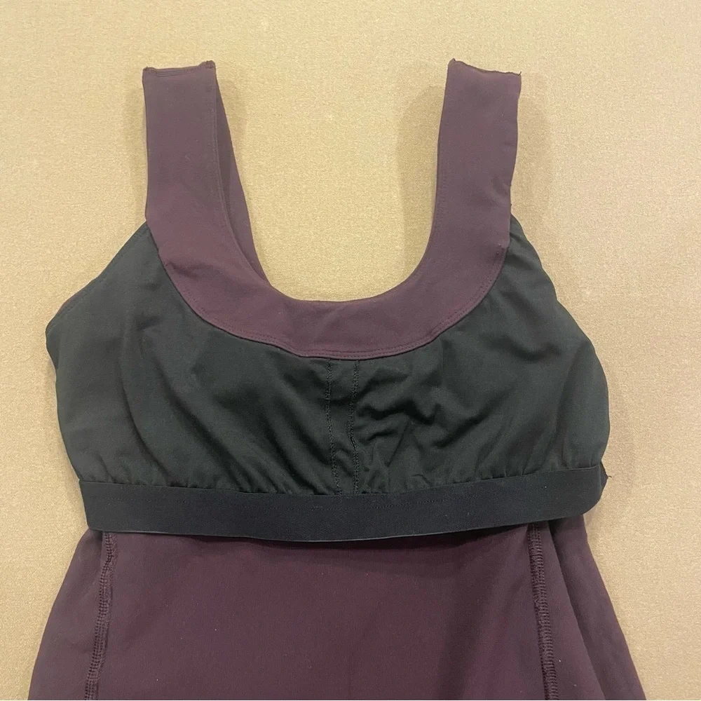 Women’s lululemon Tank Size 6